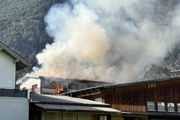 Einsatz 16 - Bild Array