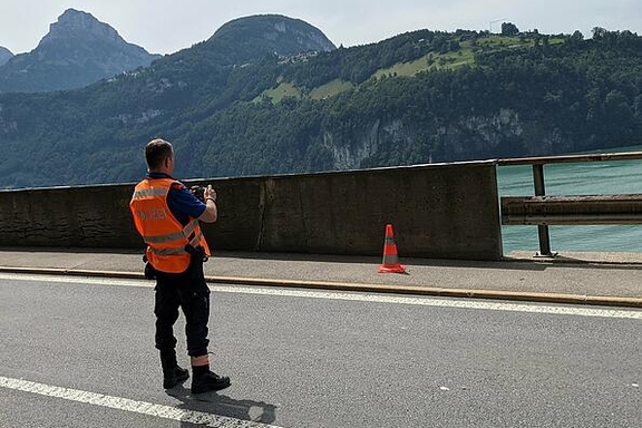 Einsatz 49 - Bild Array