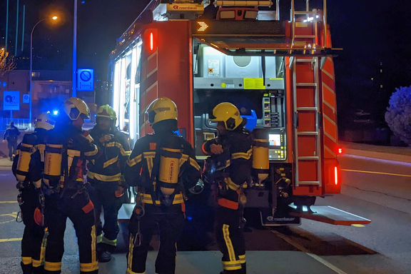 Einsatz 11 - Bild Array